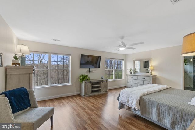 18637 OUTPOST RD, Keedysville, MD 21756