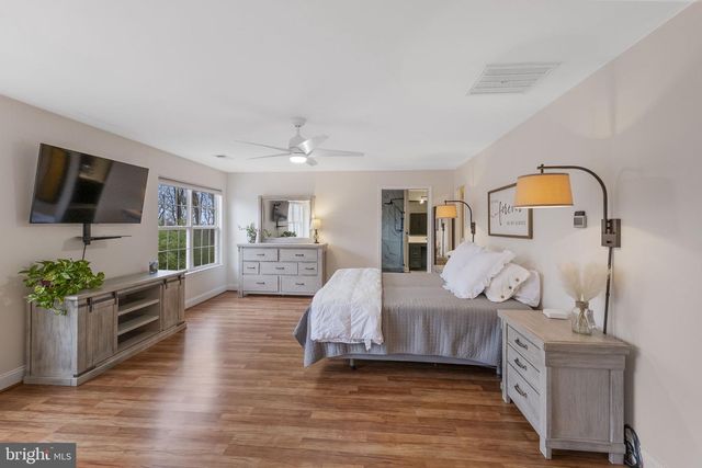 18637 OUTPOST RD, Keedysville, MD 21756