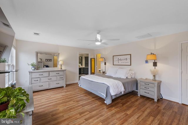 18637 OUTPOST RD, Keedysville, MD 21756