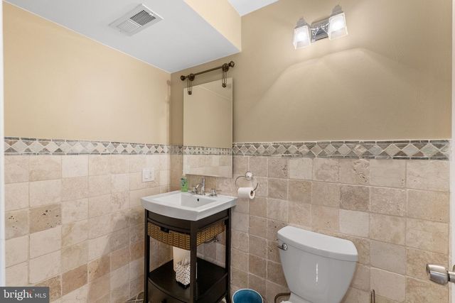 18637 OUTPOST RD, Keedysville, MD 21756