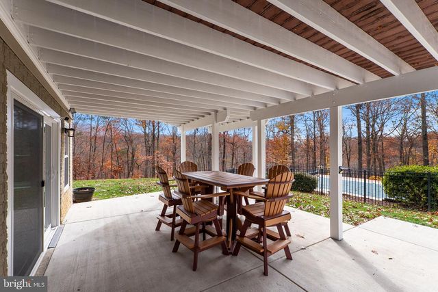 18637 OUTPOST RD, Keedysville, MD 21756