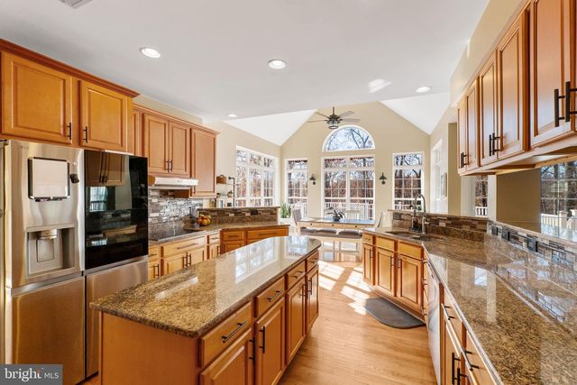 18637 OUTPOST RD, Keedysville, MD 21756