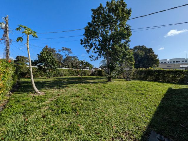 133 SE 13th Avenue, Boynton Beach, FL 33435