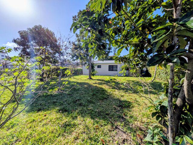 133 SE 13th Avenue, Boynton Beach, FL 33435