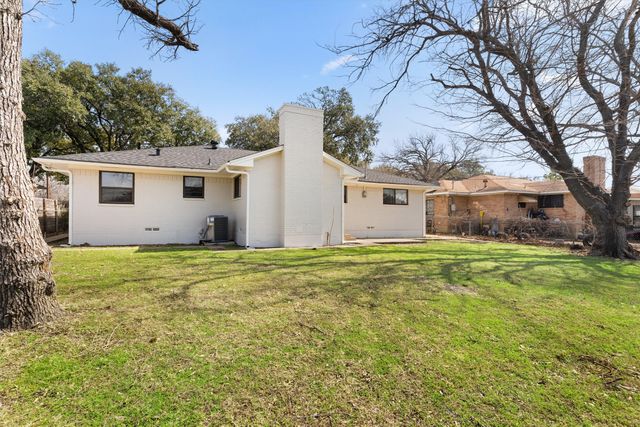 3138 Touraine Drive, Dallas, TX 75211