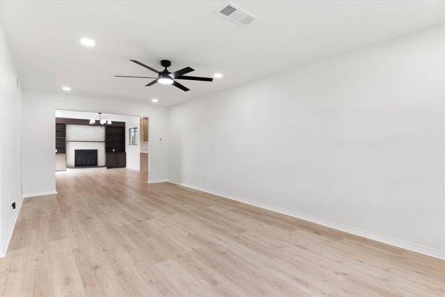 3138 Touraine Drive, Dallas, TX 75211