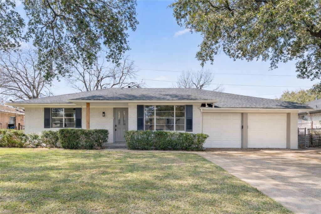 3138 Touraine Drive, Dallas, TX 75211