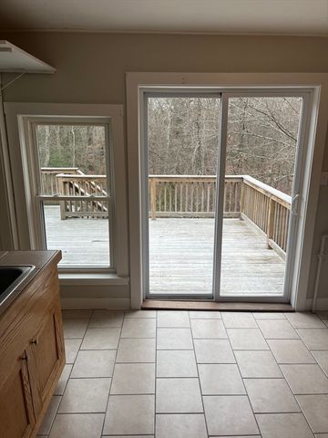 230 South Street 2B, Plainville, MA 02762