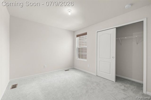 208 Addison Circle, Commerce Twp, MI 48390