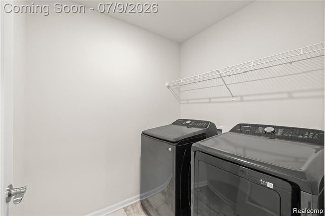 208 Addison Circle, Commerce Twp, MI 48390