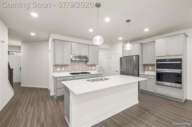 208 Addison Circle, Commerce Twp, MI 48390