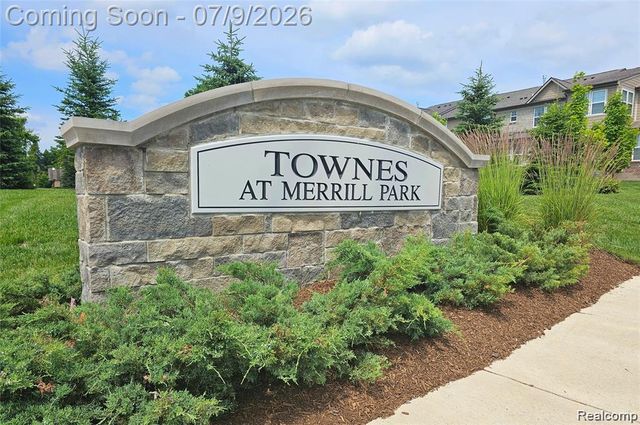 208 Addison Circle, Commerce Twp, MI 48390