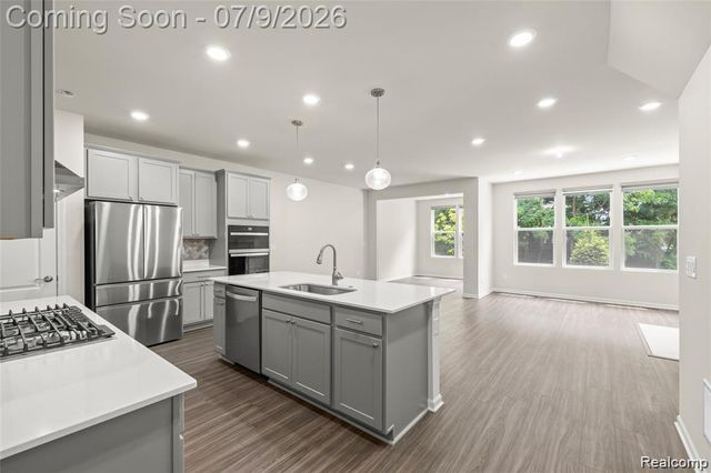 208 Addison Circle, Commerce Twp, MI 48390