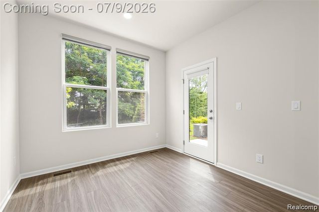 208 Addison Circle, Commerce Twp, MI 48390