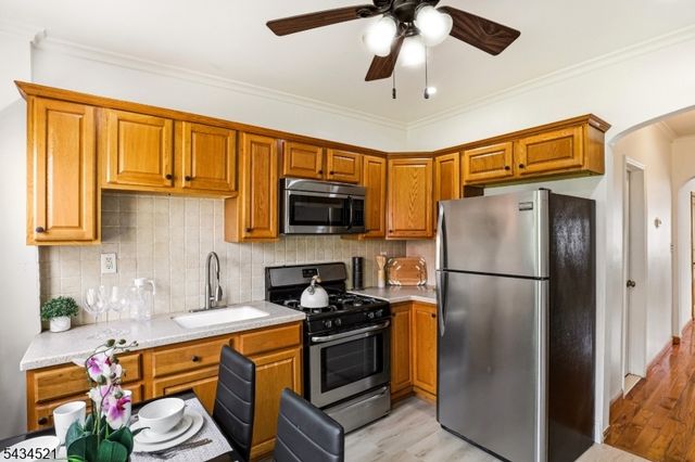 174 Orient St, Bayonne City, NJ 07002