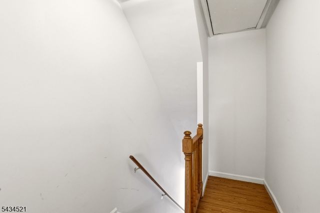 174 Orient St, Bayonne City, NJ 07002