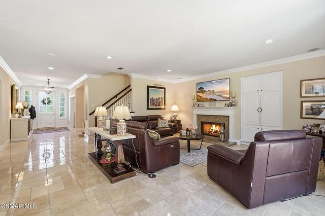 254 Baybrook Court, Lake Sherwood, CA 91361