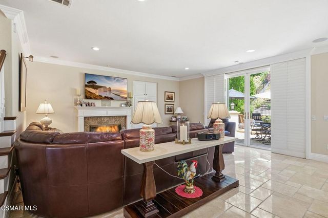 254 Baybrook Court, Lake Sherwood, CA 91361