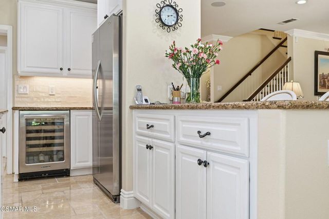 254 Baybrook Court, Lake Sherwood, CA 91361