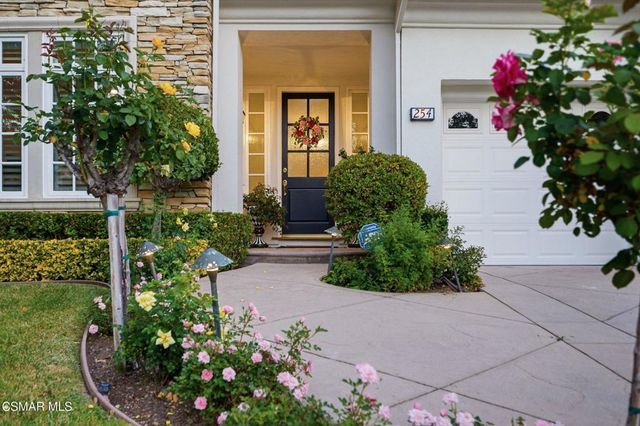 254 Baybrook Court, Lake Sherwood, CA 91361