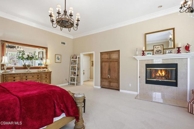 254 Baybrook Court, Lake Sherwood, CA 91361