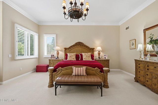 254 Baybrook Court, Lake Sherwood, CA 91361