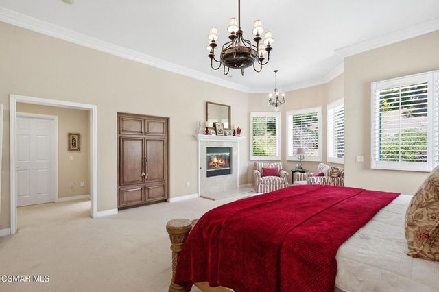 254 Baybrook Court, Lake Sherwood, CA 91361