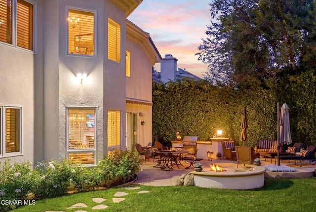 254 Baybrook Court, Lake Sherwood, CA 91361