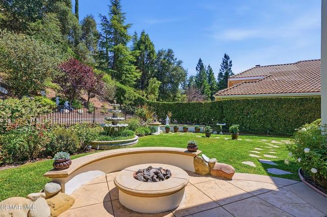 254 Baybrook Court, Lake Sherwood, CA 91361