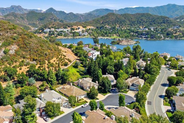 254 Baybrook Court, Lake Sherwood, CA 91361