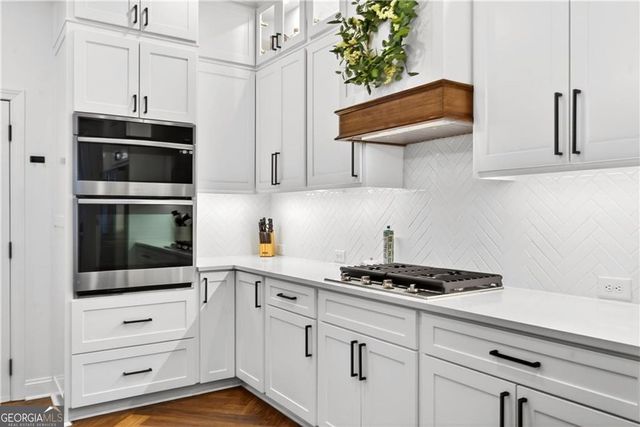 180 Kendemere Pointe, Roswell, GA 30075