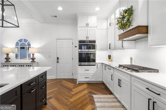 180 Kendemere Pointe, Roswell, GA 30075