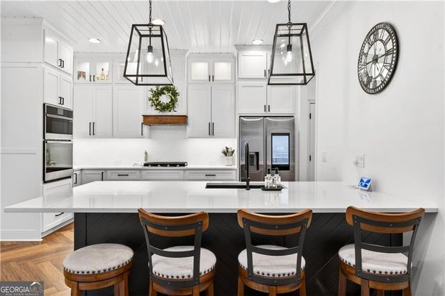 180 Kendemere Pointe, Roswell, GA 30075