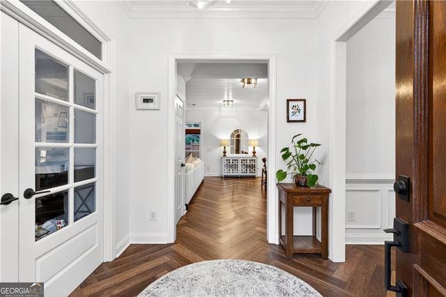 180 Kendemere Pointe, Roswell, GA 30075