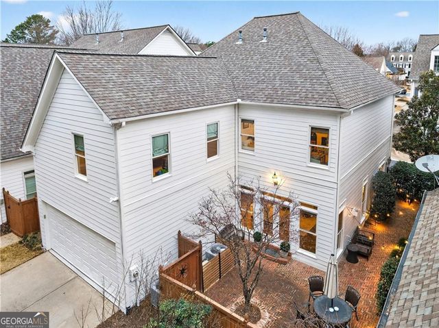 180 Kendemere Pointe, Roswell, GA 30075