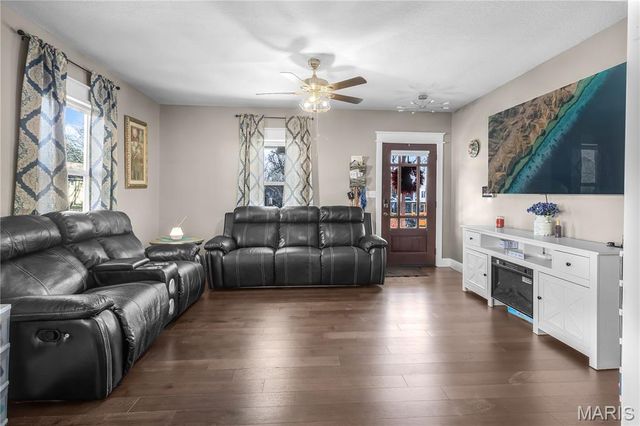 412 E Kathleen Street, Sikeston, MO 63801