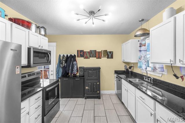 412 E Kathleen Street, Sikeston, MO 63801