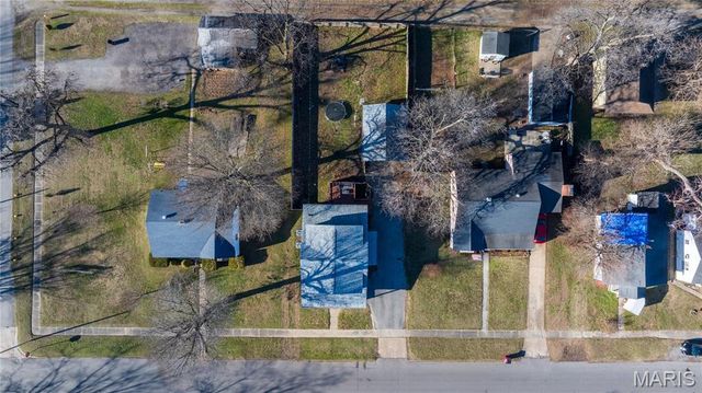 412 E Kathleen Street, Sikeston, MO 63801