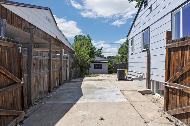 1880 W Arkansas Avenue, Denver, CO 80223