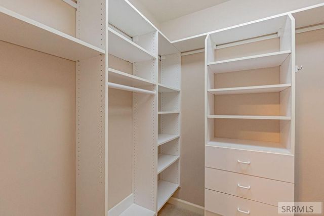 230 Hampton Lane, Idaho Falls, ID 83404