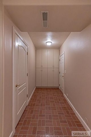 230 Hampton Lane, Idaho Falls, ID 83404