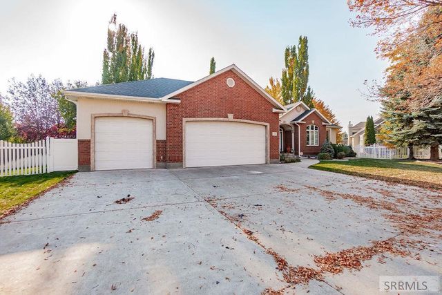 230 Hampton Lane, Idaho Falls, ID 83404