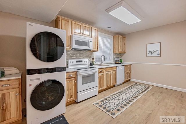 230 Hampton Lane, Idaho Falls, ID 83404