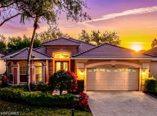 4828 Cerromar DR, Naples, FL 34112