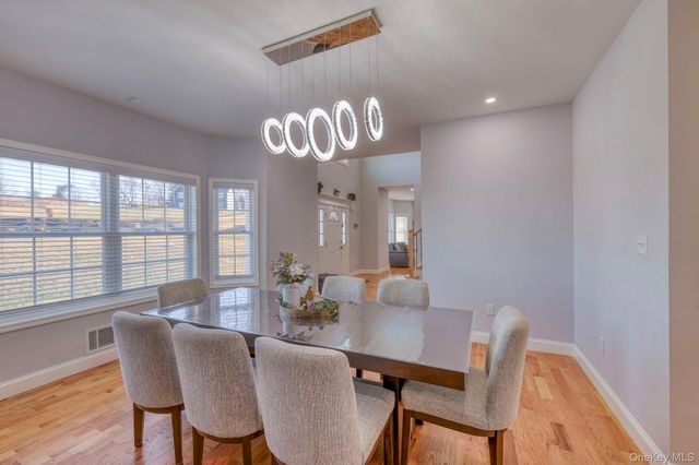 34 Meadow View Drive, Marlboro, NY 12542