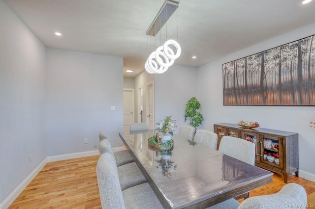 34 Meadow View Drive, Marlboro, NY 12542