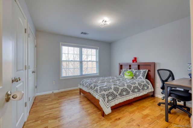 34 Meadow View Drive, Marlboro, NY 12542