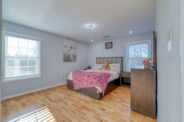 34 Meadow View Drive, Marlboro, NY 12542