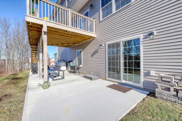 34 Meadow View Drive, Marlboro, NY 12542