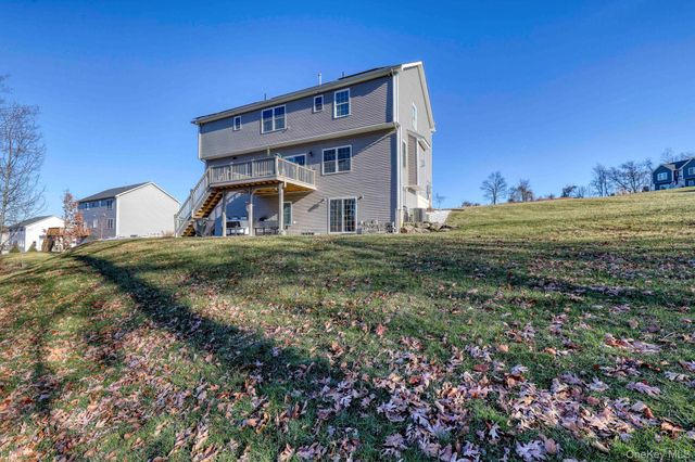 34 Meadow View Drive, Marlboro, NY 12542